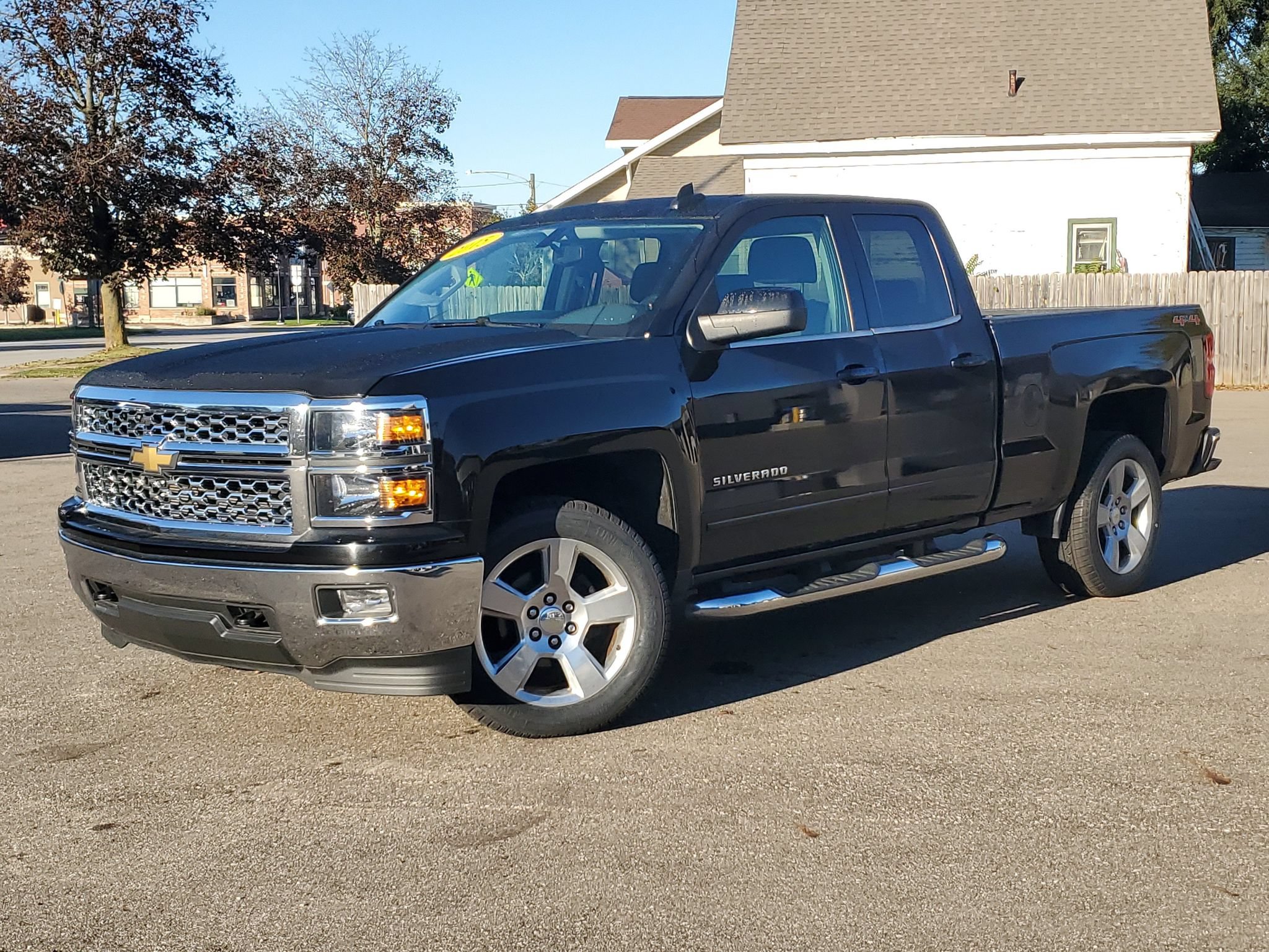 Used 2015 Chevrolet Silverado 1500 LT w/ LT Convenience Package AWD/4WD image 27