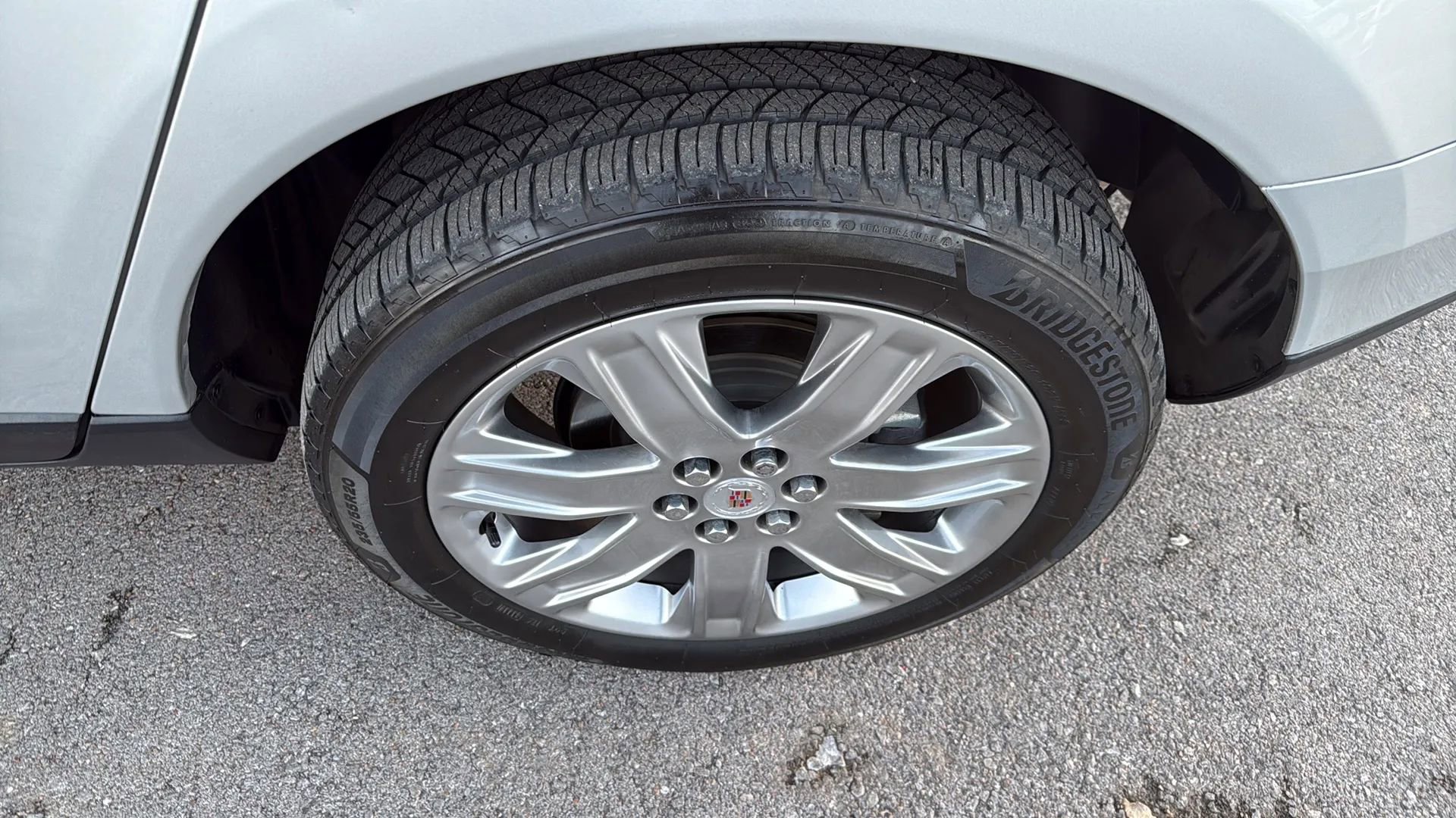 Used 2015 Cadillac SRX Premium FWD image 28