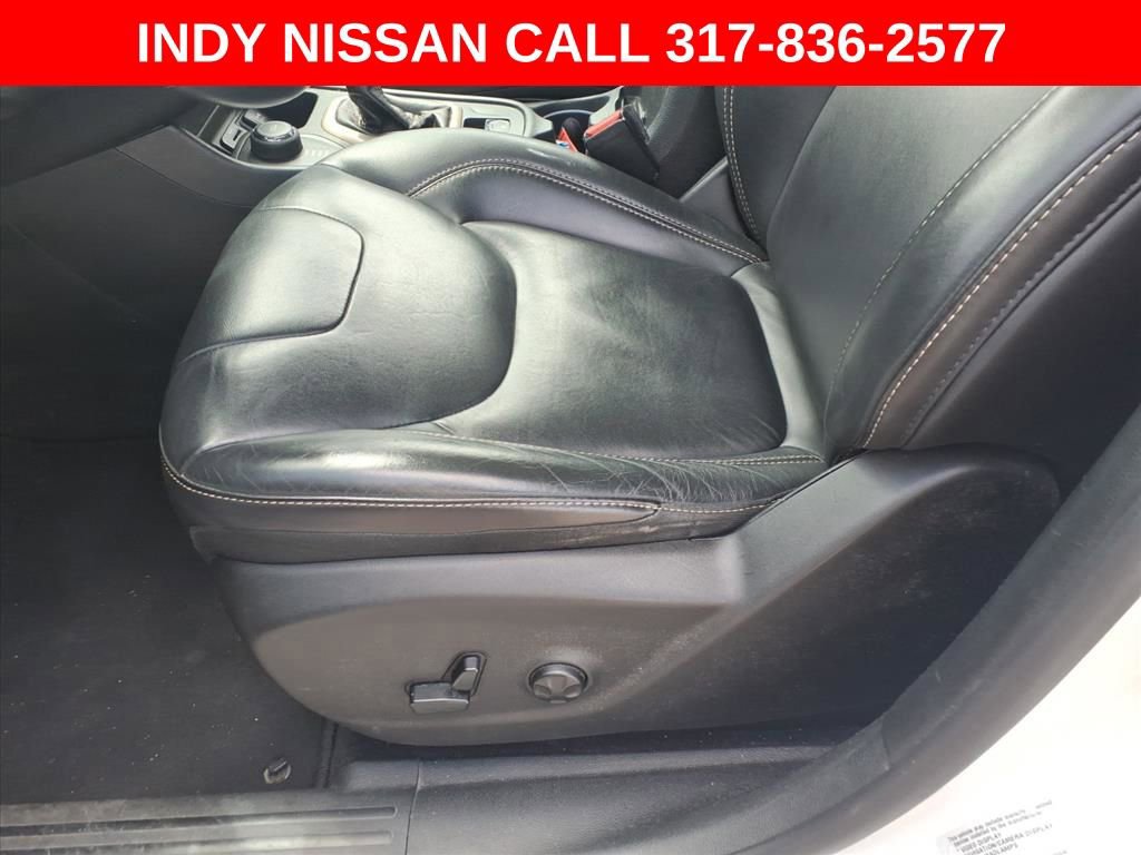 Used 2016 Jeep Cherokee Limited AWD/4WD image 15