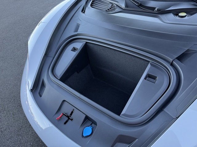 New 2025 Porsche Taycan image 36