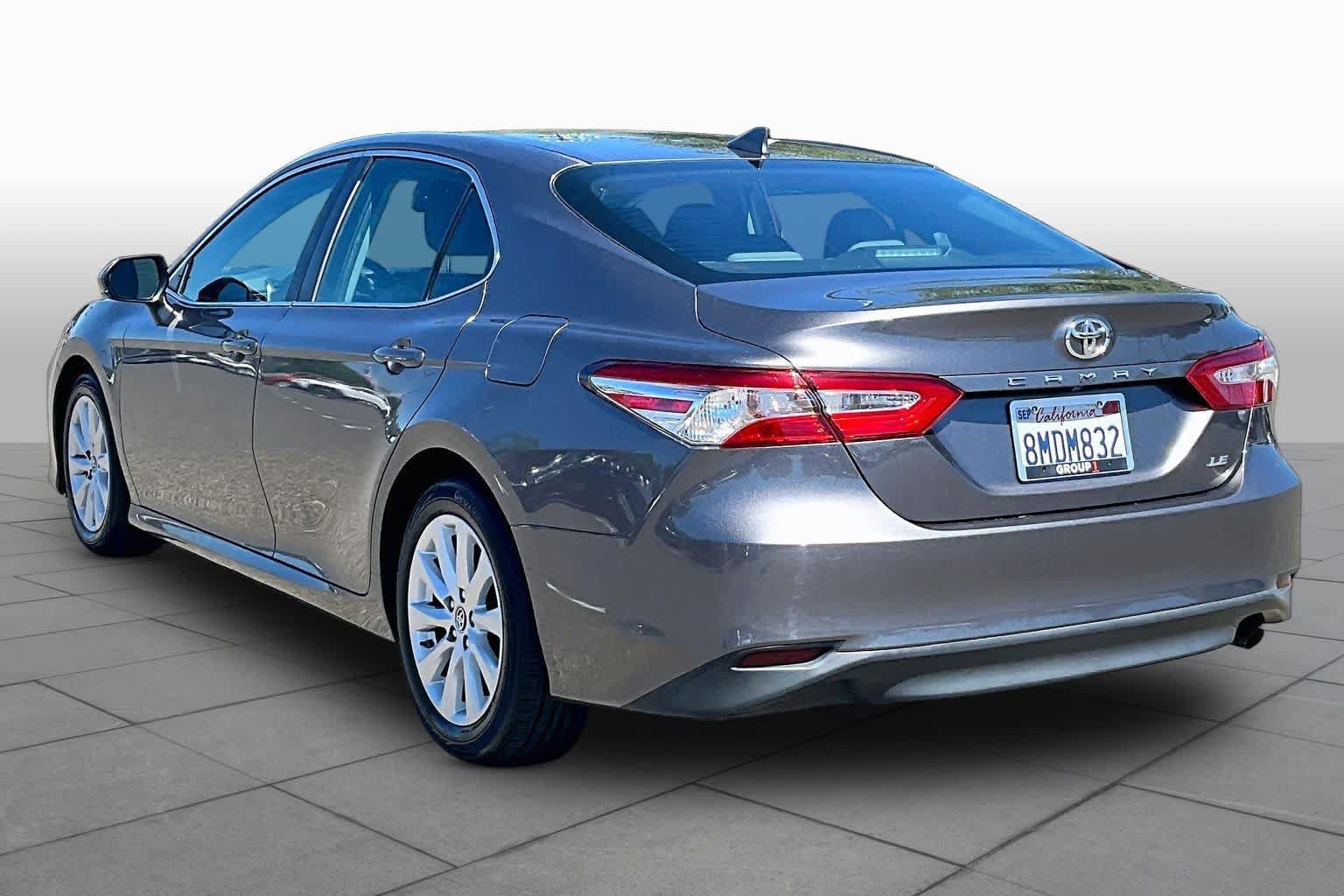 Used 2019 Toyota Camry LE FWD image 11