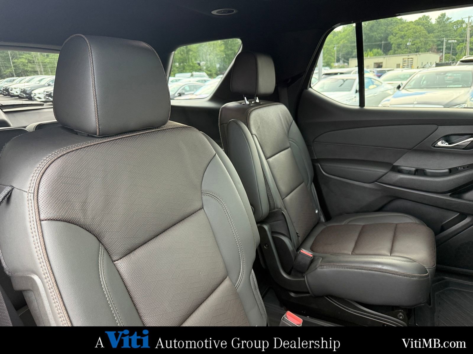 Used 2023 Chevrolet Traverse High Country image 29