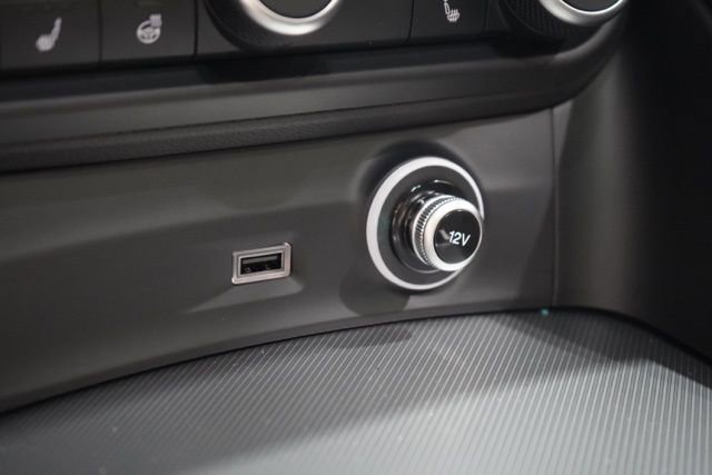 New 2025 Alfa Romeo Stelvio Sprint image 28