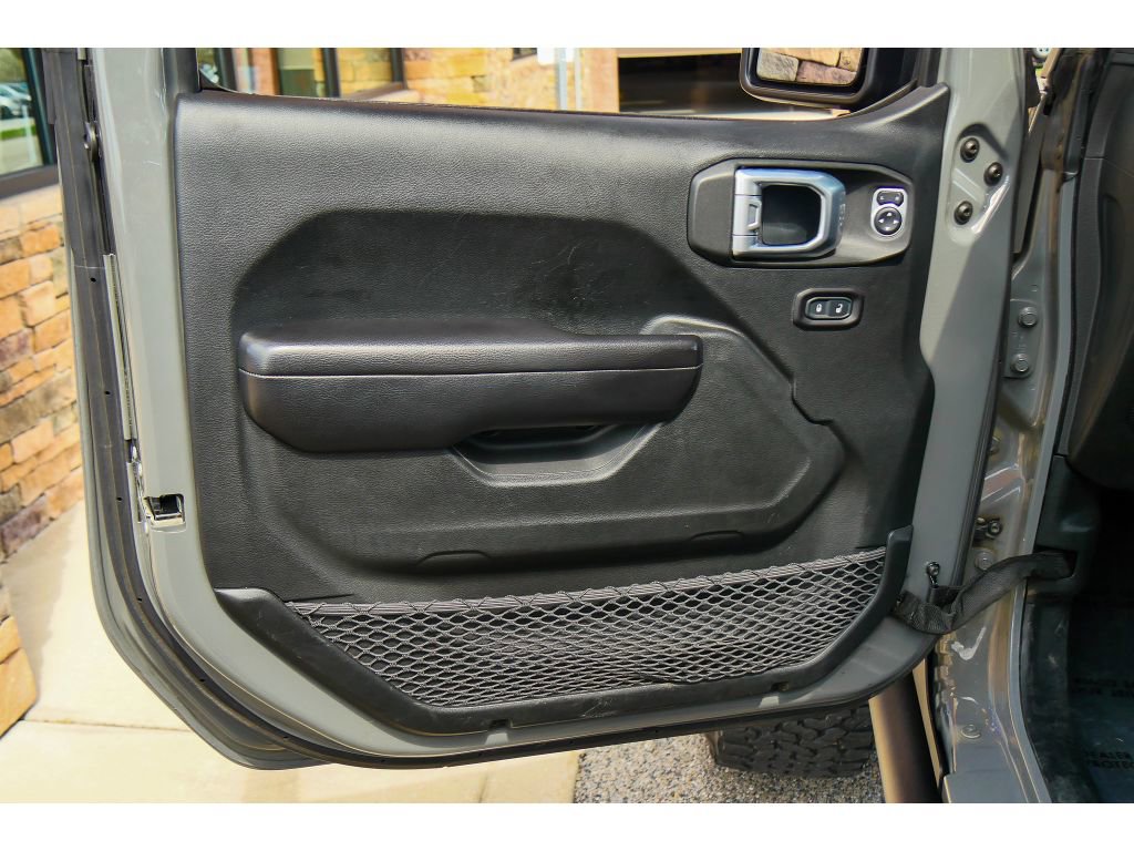 Used 2019 Jeep Wrangler Unlimited Sport S image 9