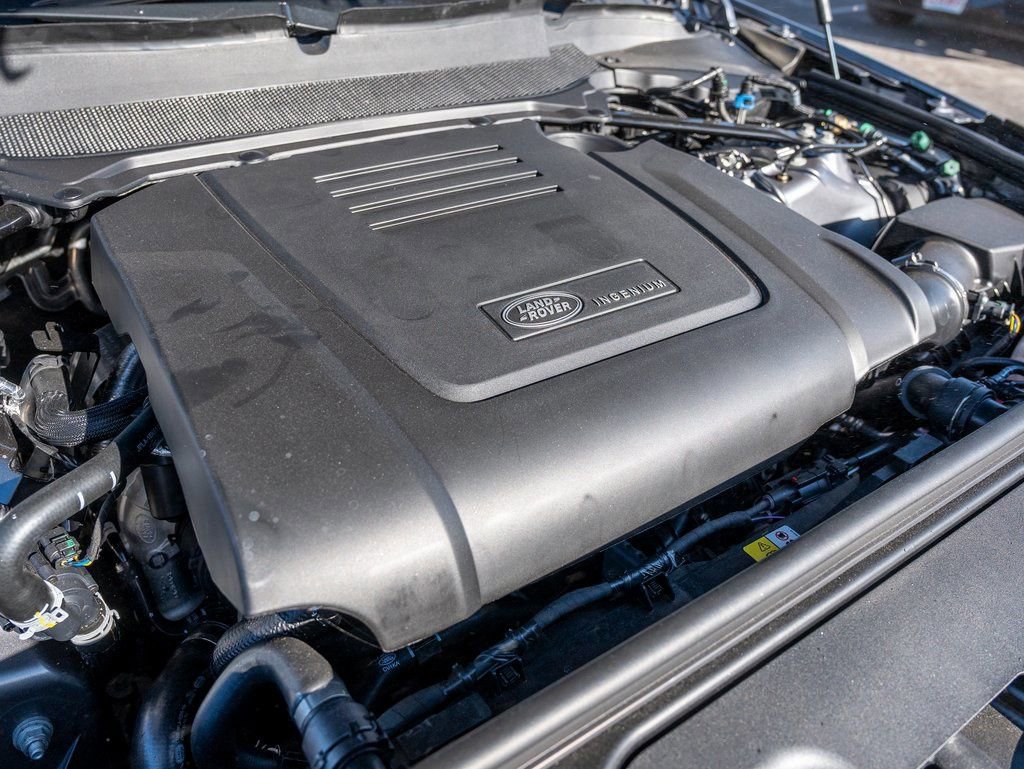 New 2025 Land Rover Discovery S image 23