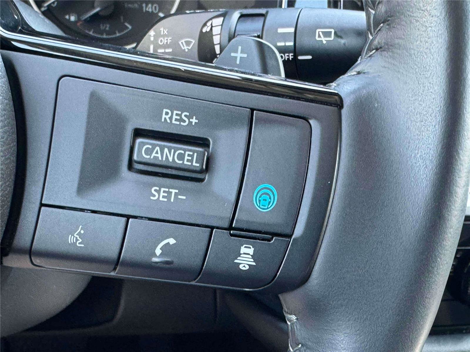 Used 2024 Nissan Pathfinder SL image 25