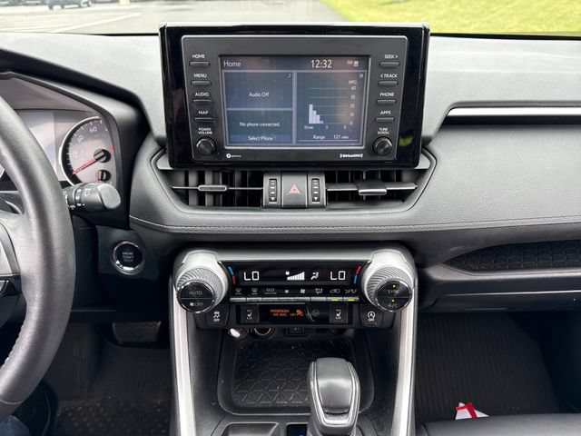 Used 2020 Toyota RAV4 XLE Premium AWD/4WD image 28