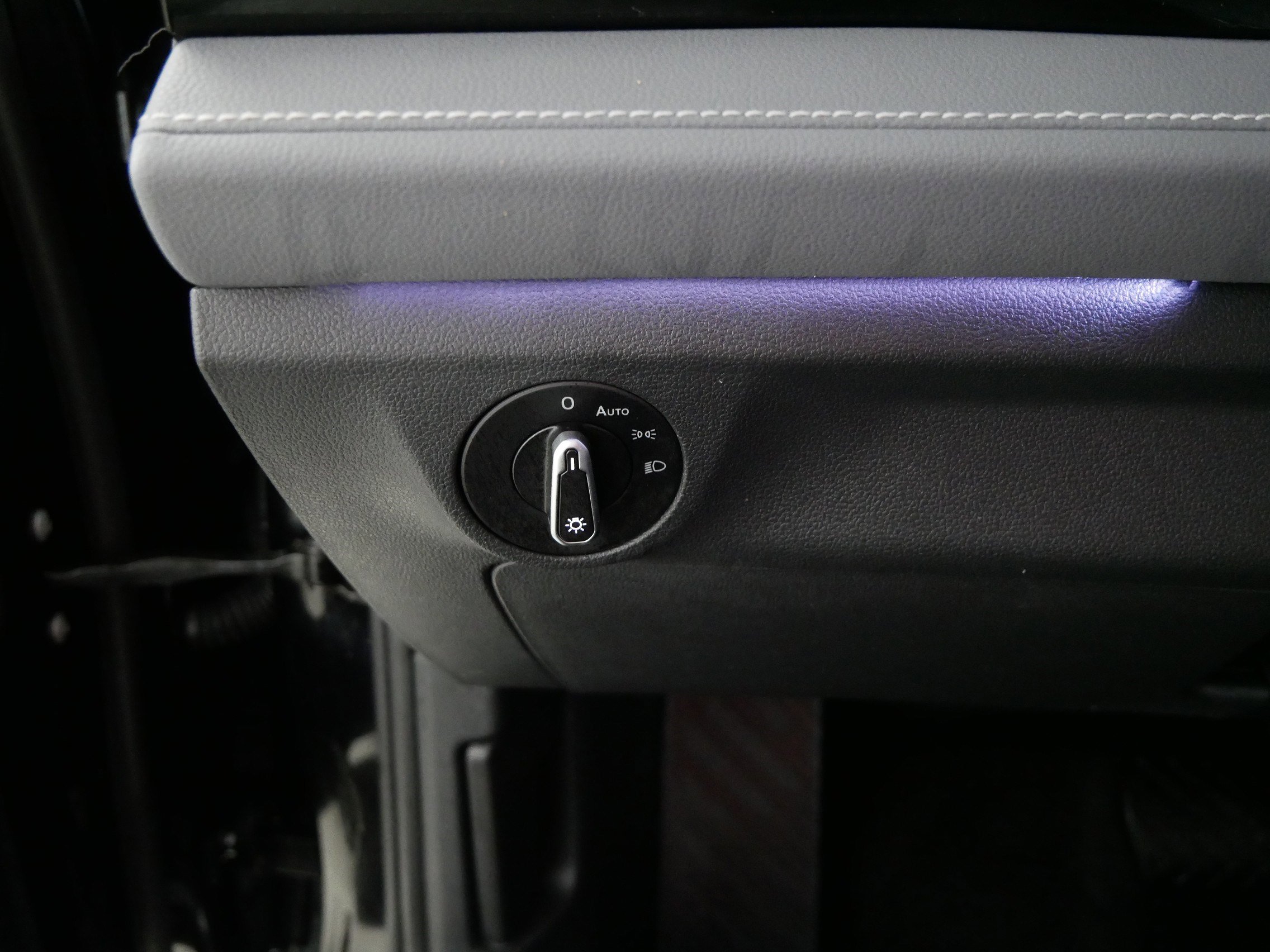 Certified 2025 Volkswagen Jetta SEL FWD image 26