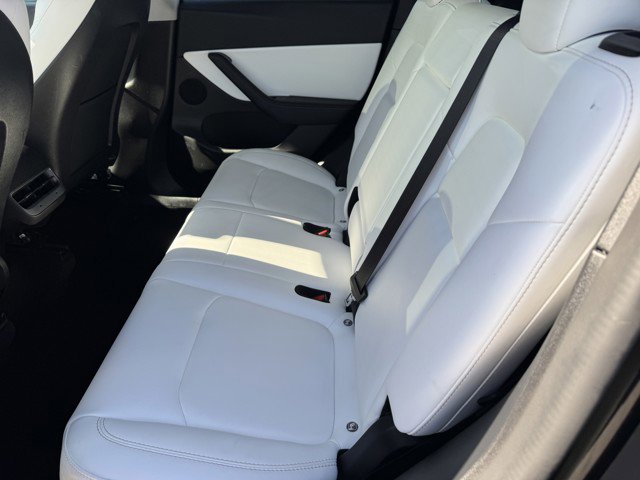 Used 2022 Tesla Model Y Performance image 12