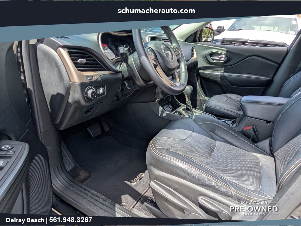 Used 2015 Jeep Cherokee Latitude FWD image 11