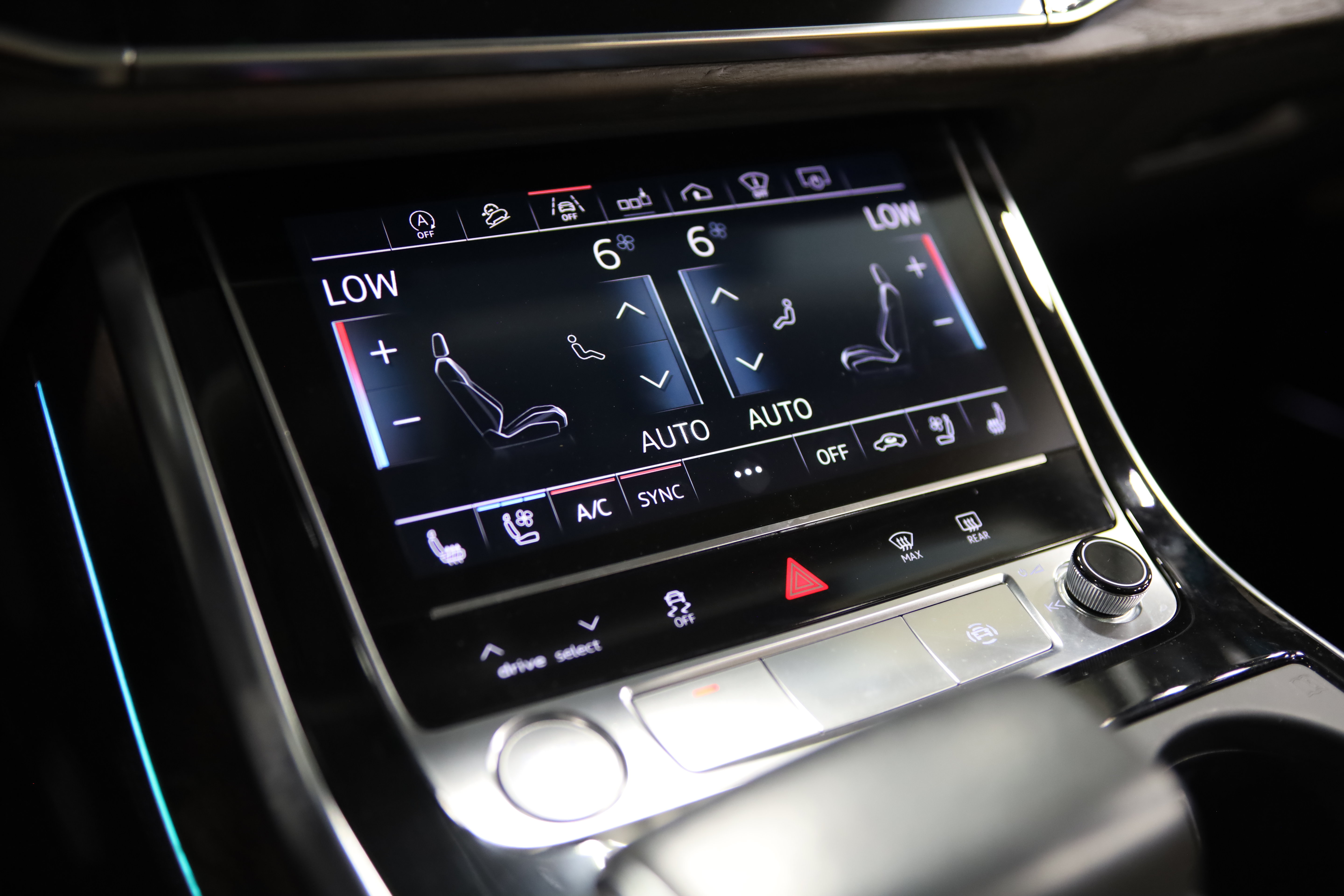 Used 2019 Audi Q8 Prestige AWD/4WD image 30