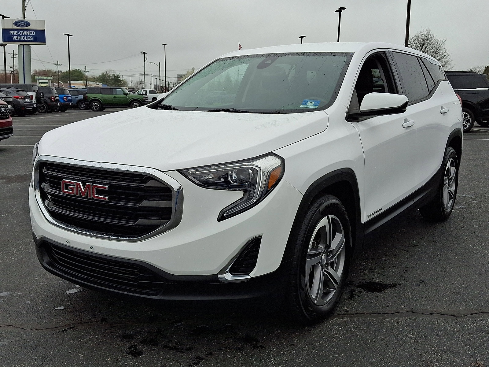Used 2020 GMC Terrain SLE image 3