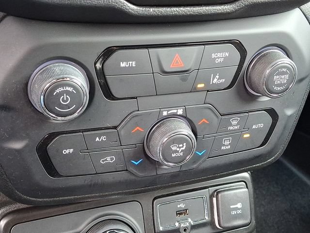 Used 2021 Jeep Renegade Latitude AWD/4WD image 15