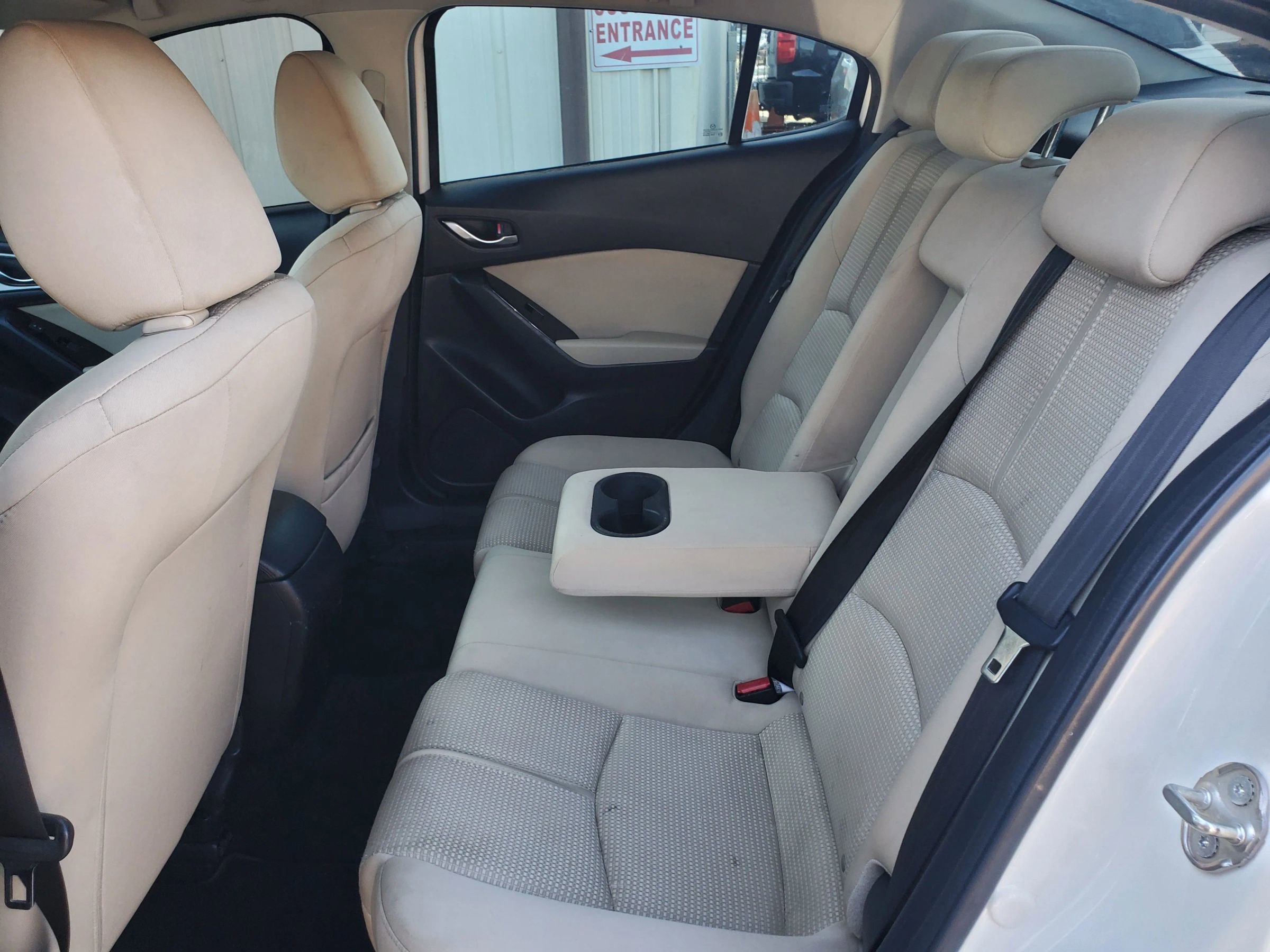 Used 2017 MAZDA MAZDA3 Sport w/ Preferred Equipment Package image 23