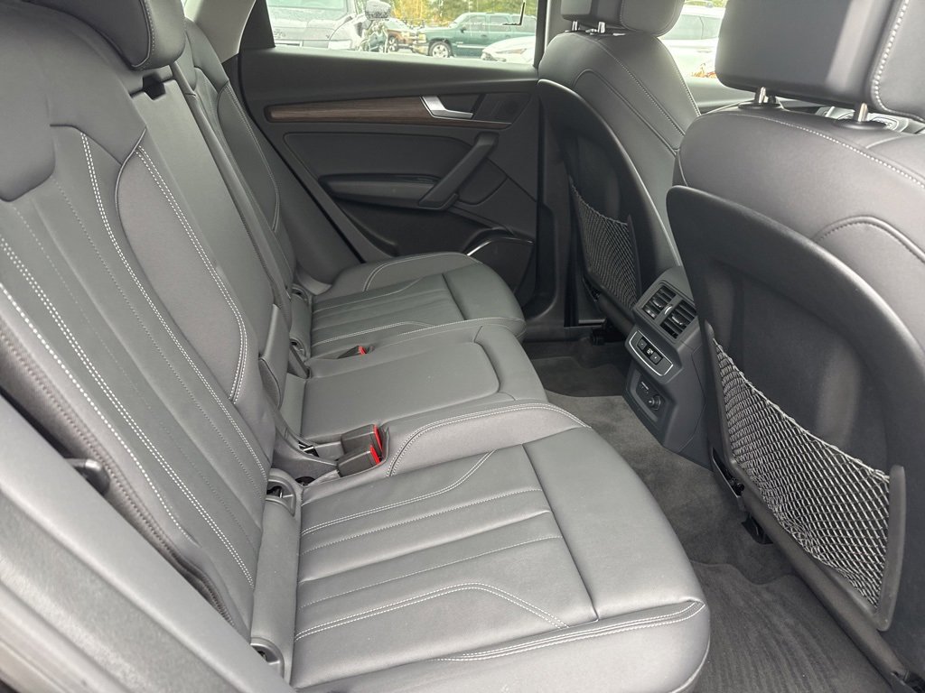 Used 2024 Audi Q5 2.0T Premium w/ Convenience Package image 24