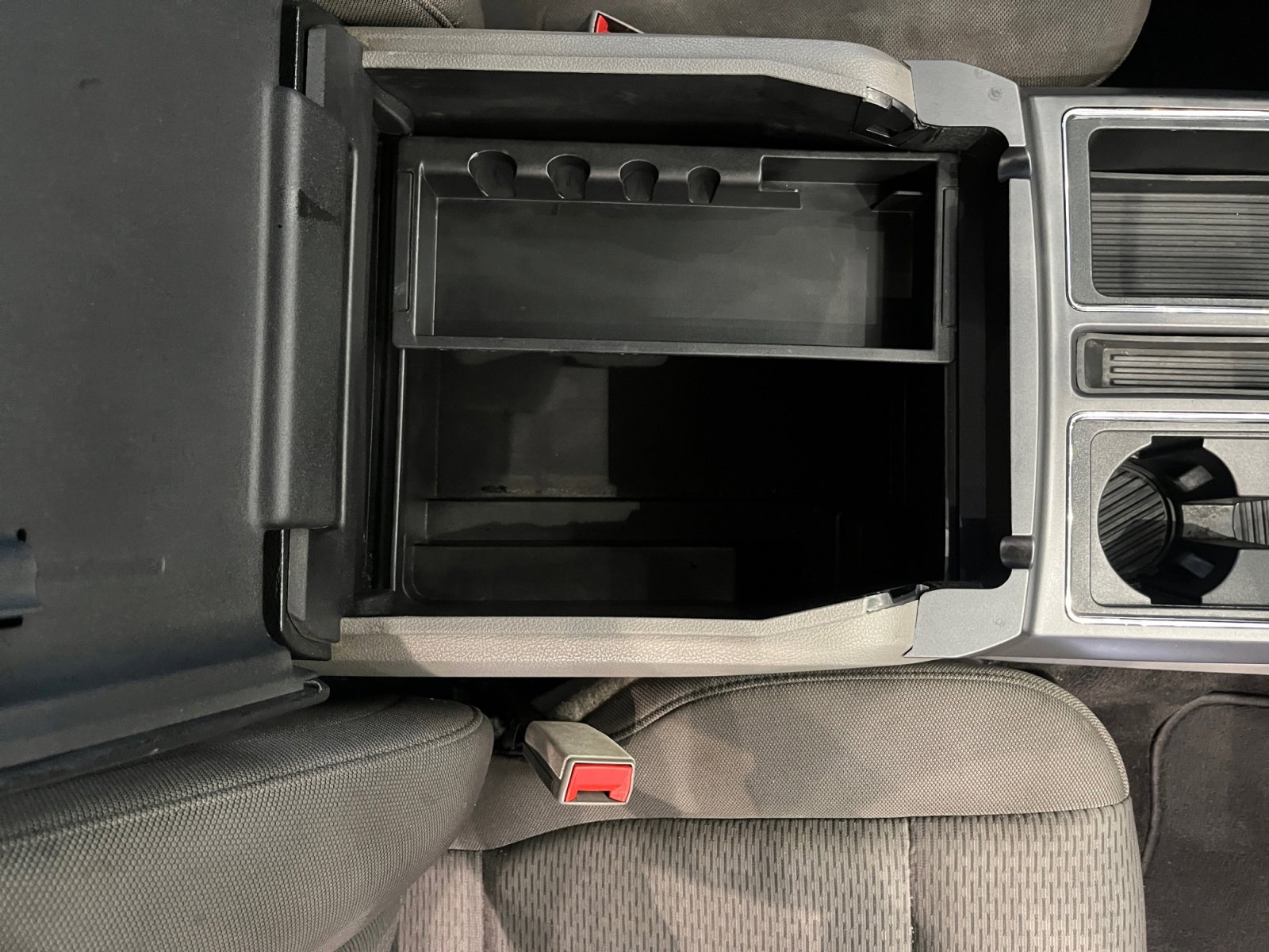 Used 2020 Ford F150 XLT image 31