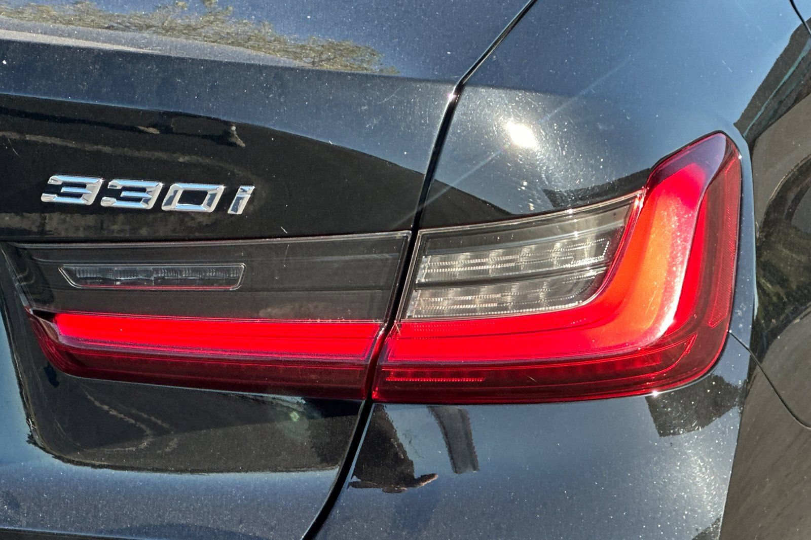 Used 2022 BMW 330i Sedan w/ Driving Assistance Package RWD image 49
