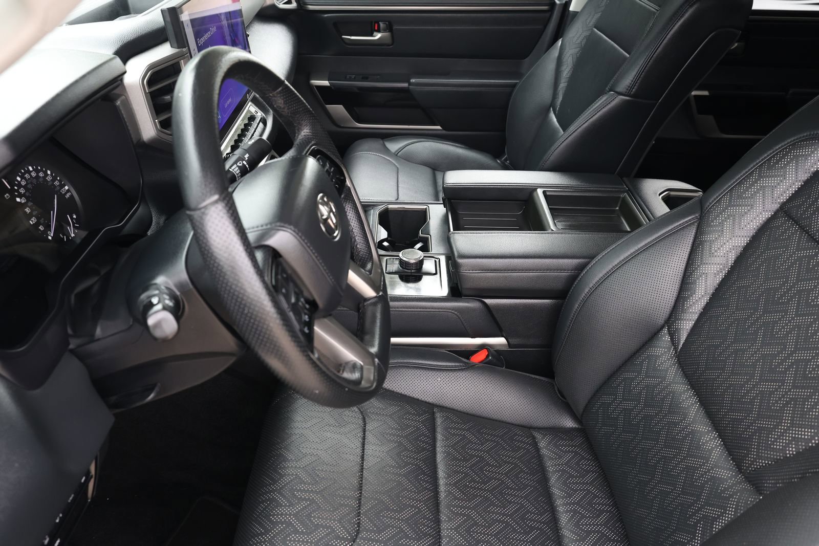 Used 2023 Toyota Tundra Limited w/ Power Package RWD image 14