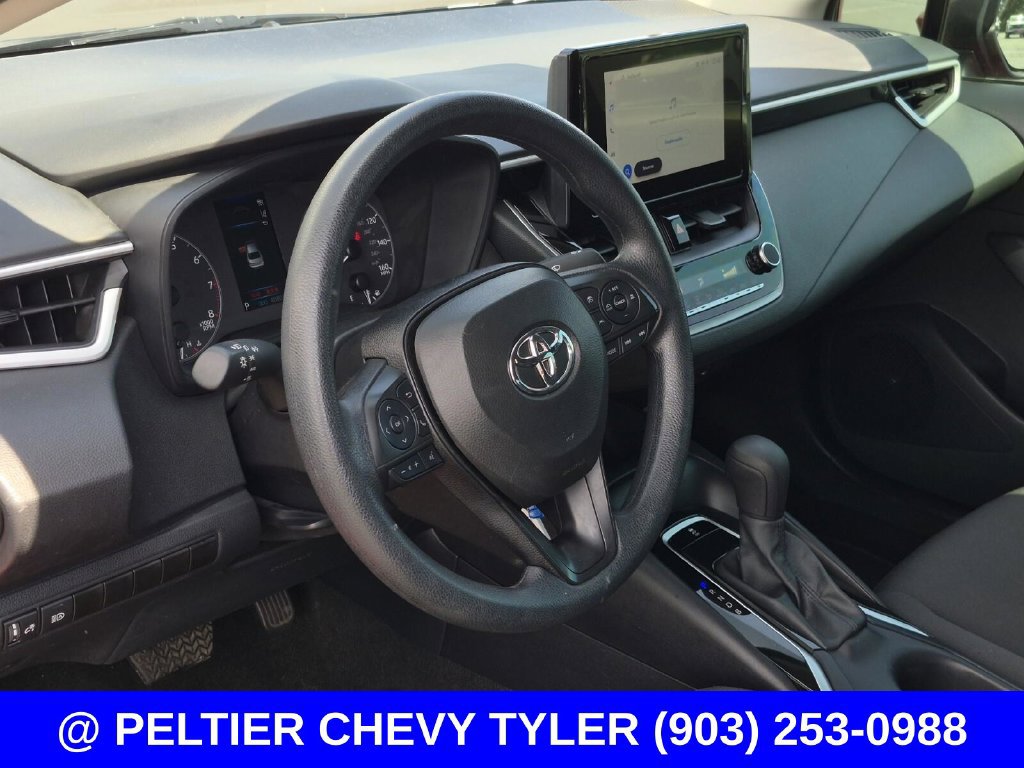 Used 2025 Toyota Corolla LE FWD image 24