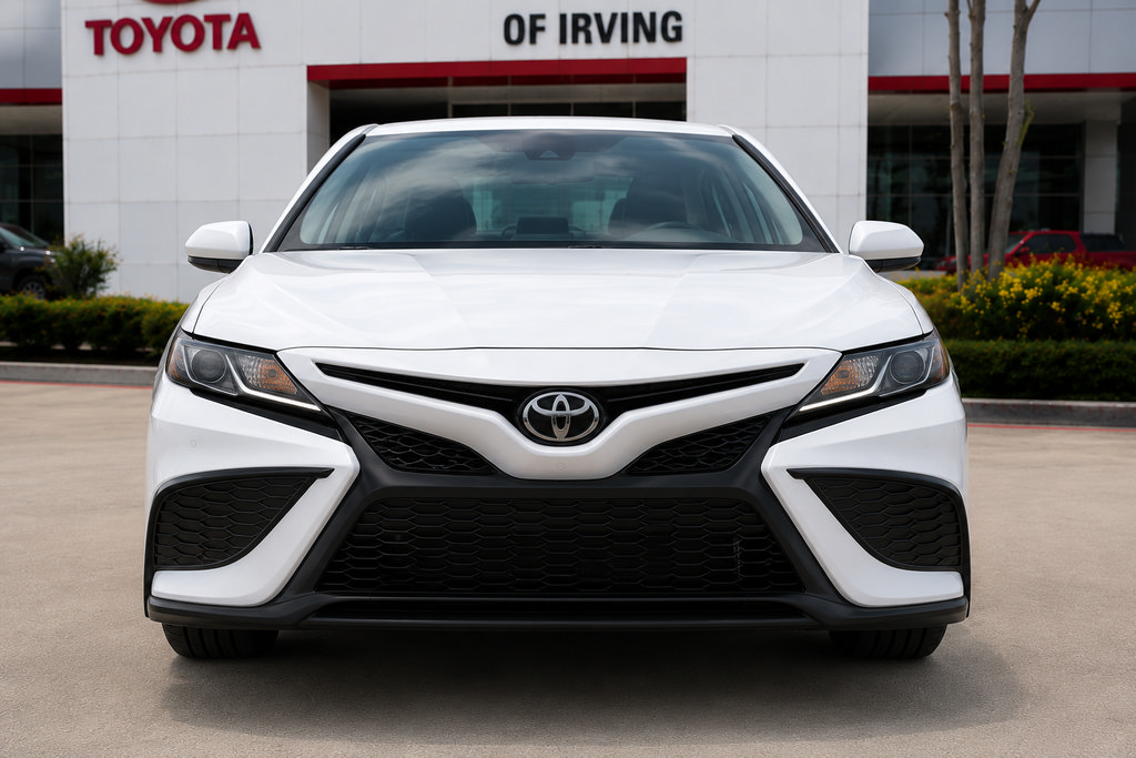 Used 2023 Toyota Camry SE FWD image 13