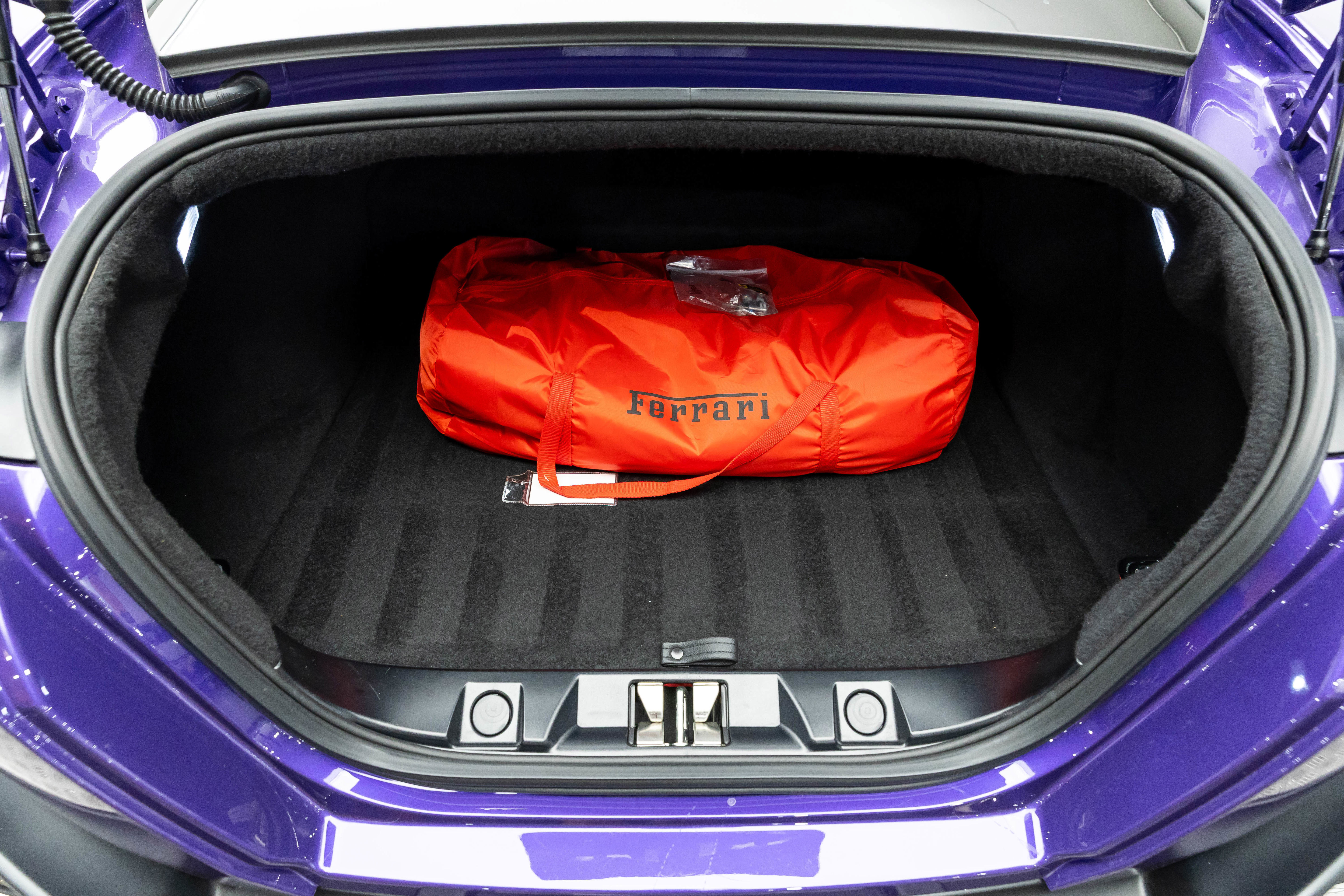 Used 2024 Ferrari Roma RWD image 31