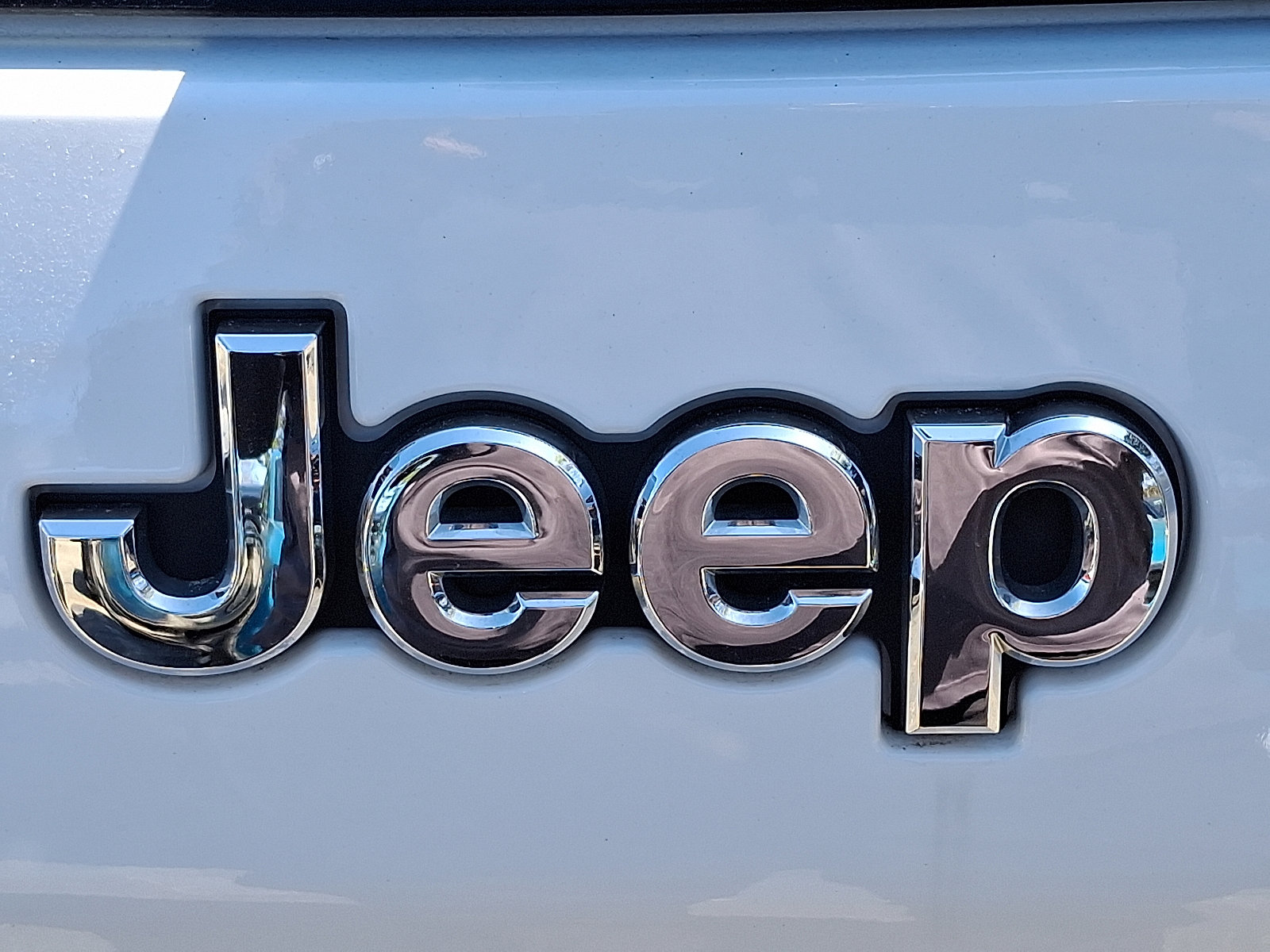 Used 2022 Jeep Cherokee Limited image 30