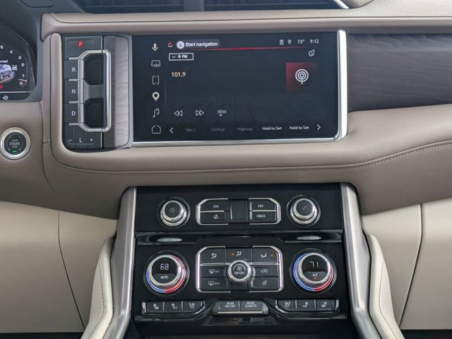 Used 2024 GMC Yukon Denali w/ Denali Reserve Package image 22