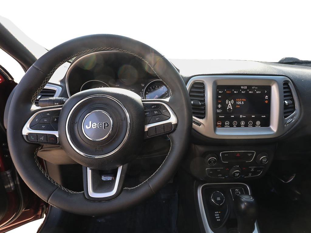 Used 2021 Jeep Compass Latitude w/ Sun and Sound Group AWD/4WD image 12