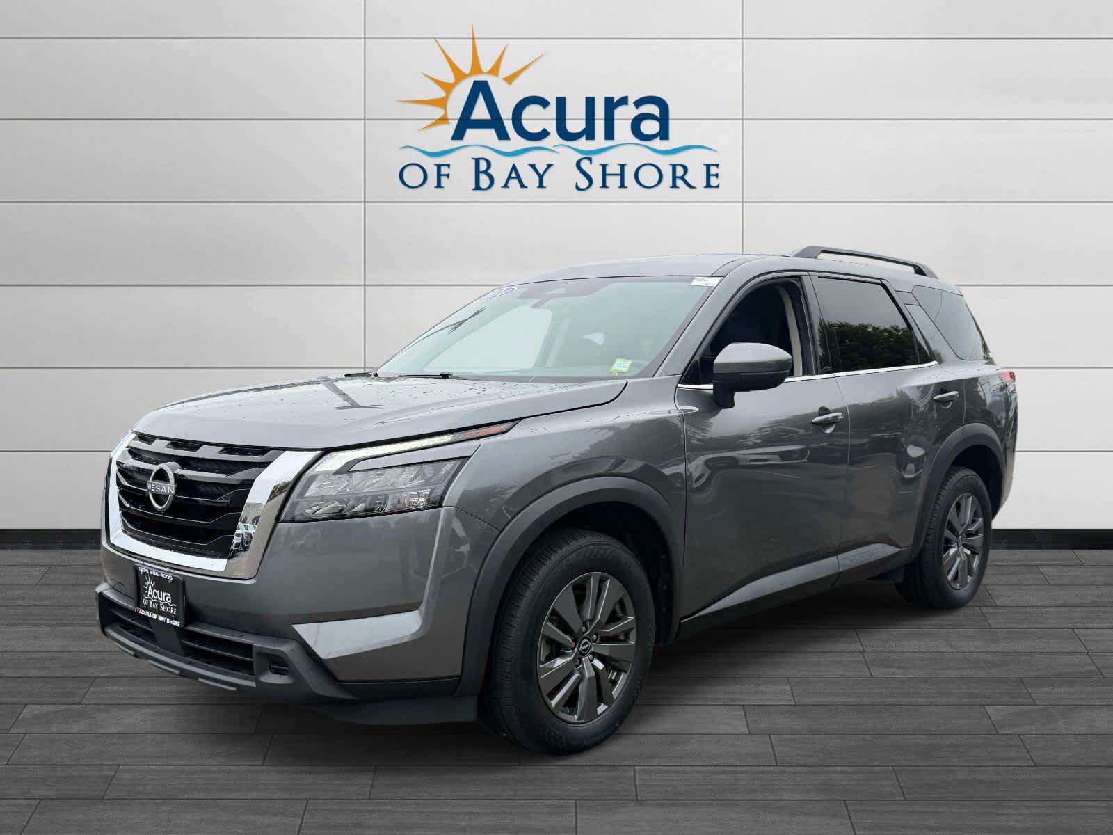 Used 2024 Nissan Pathfinder SV AWD/4WD image 1