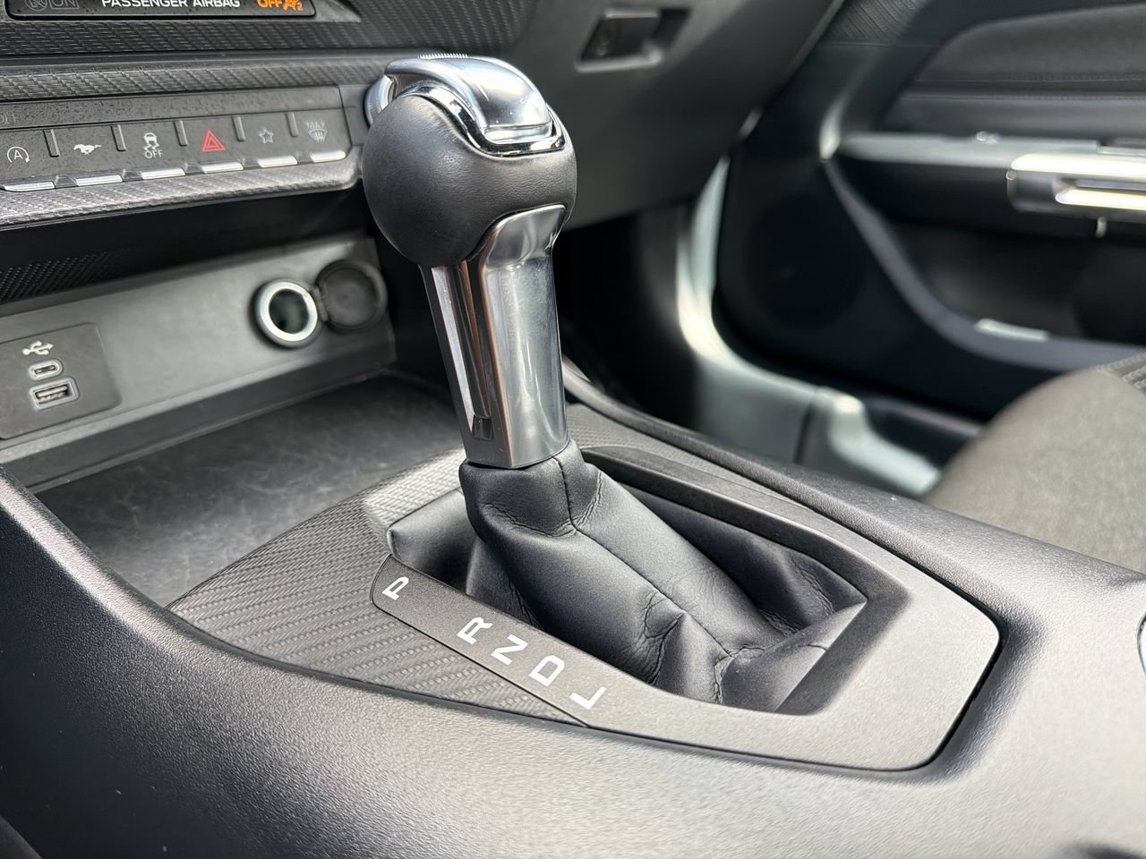 Used 2024 Ford Mustang Coupe RWD image 22