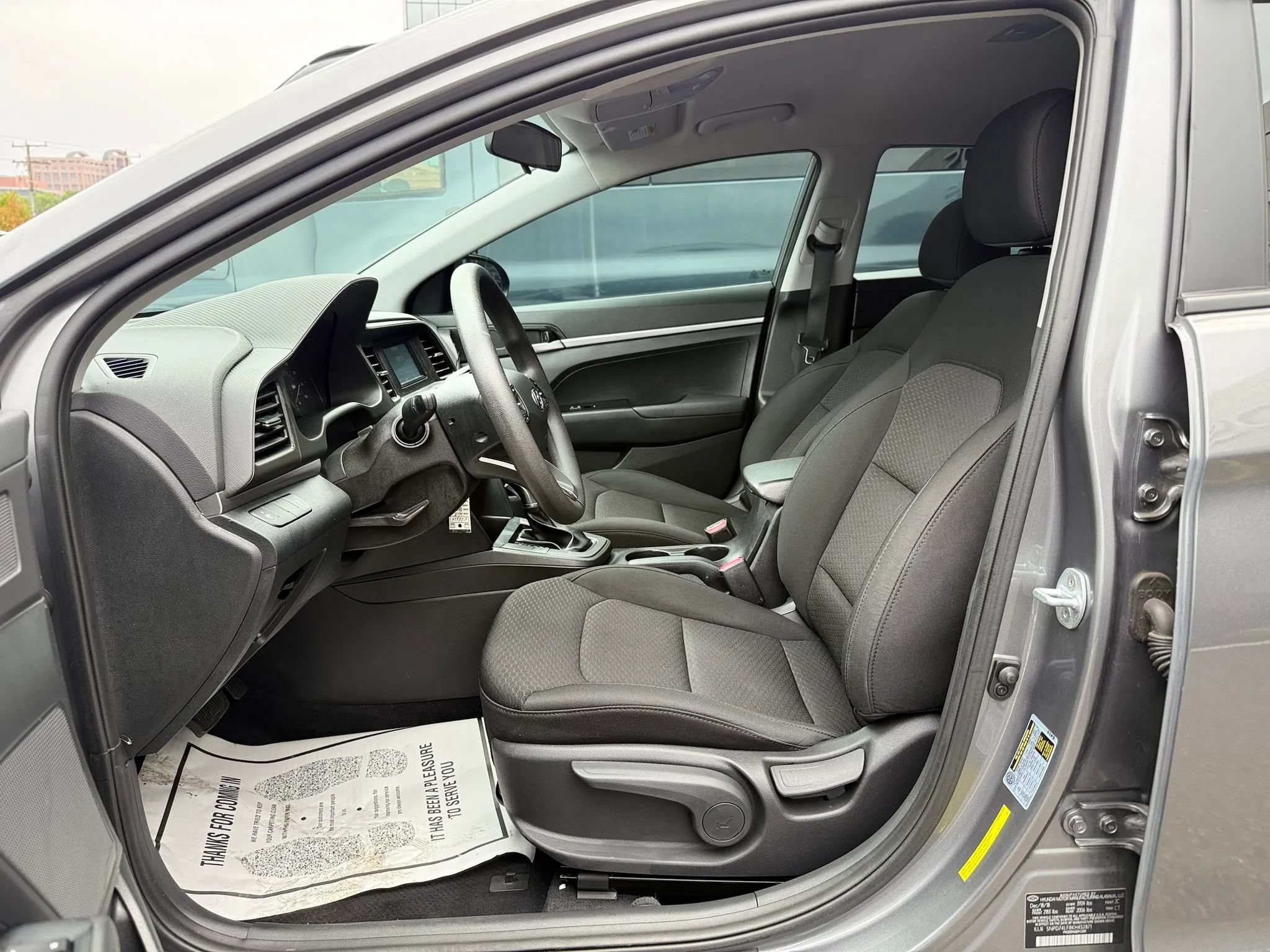Used 2019 Hyundai Elantra SE w/ Cargo Package FWD image 10