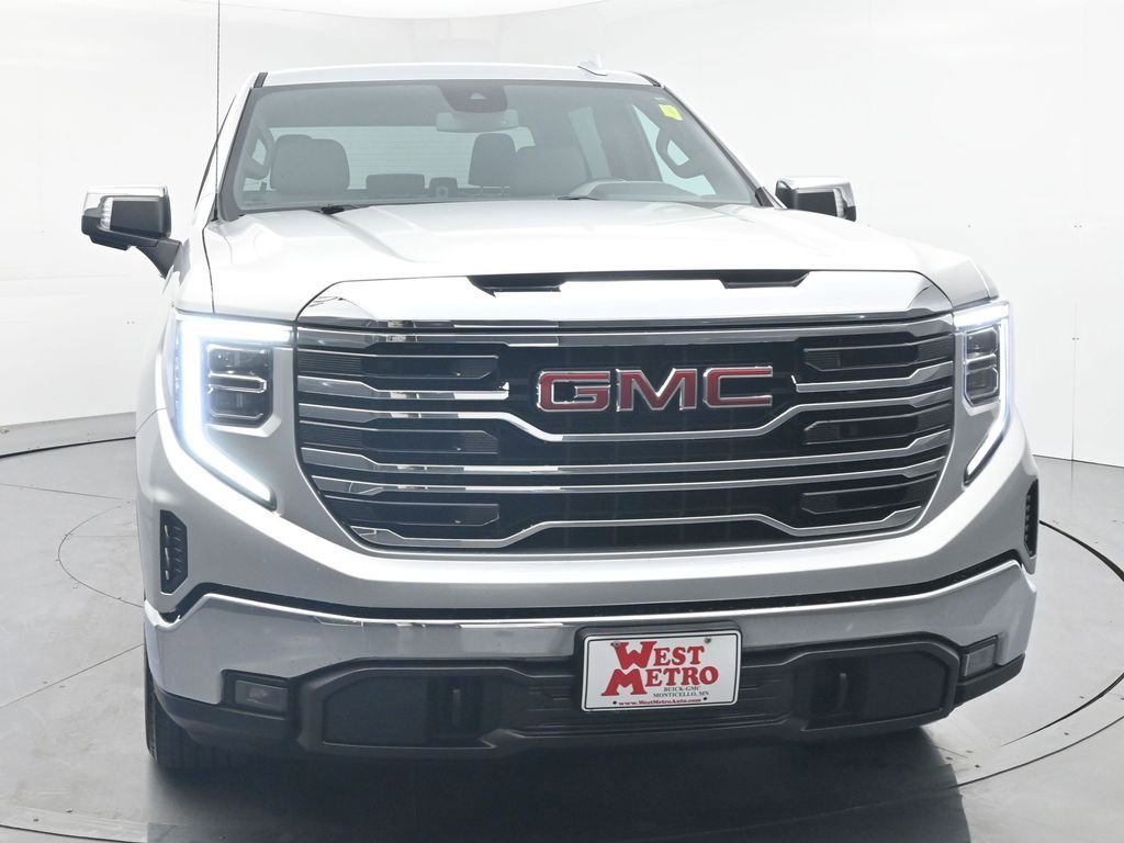 Used 2022 GMC Sierra 1500 SLT AWD/4WD image 22