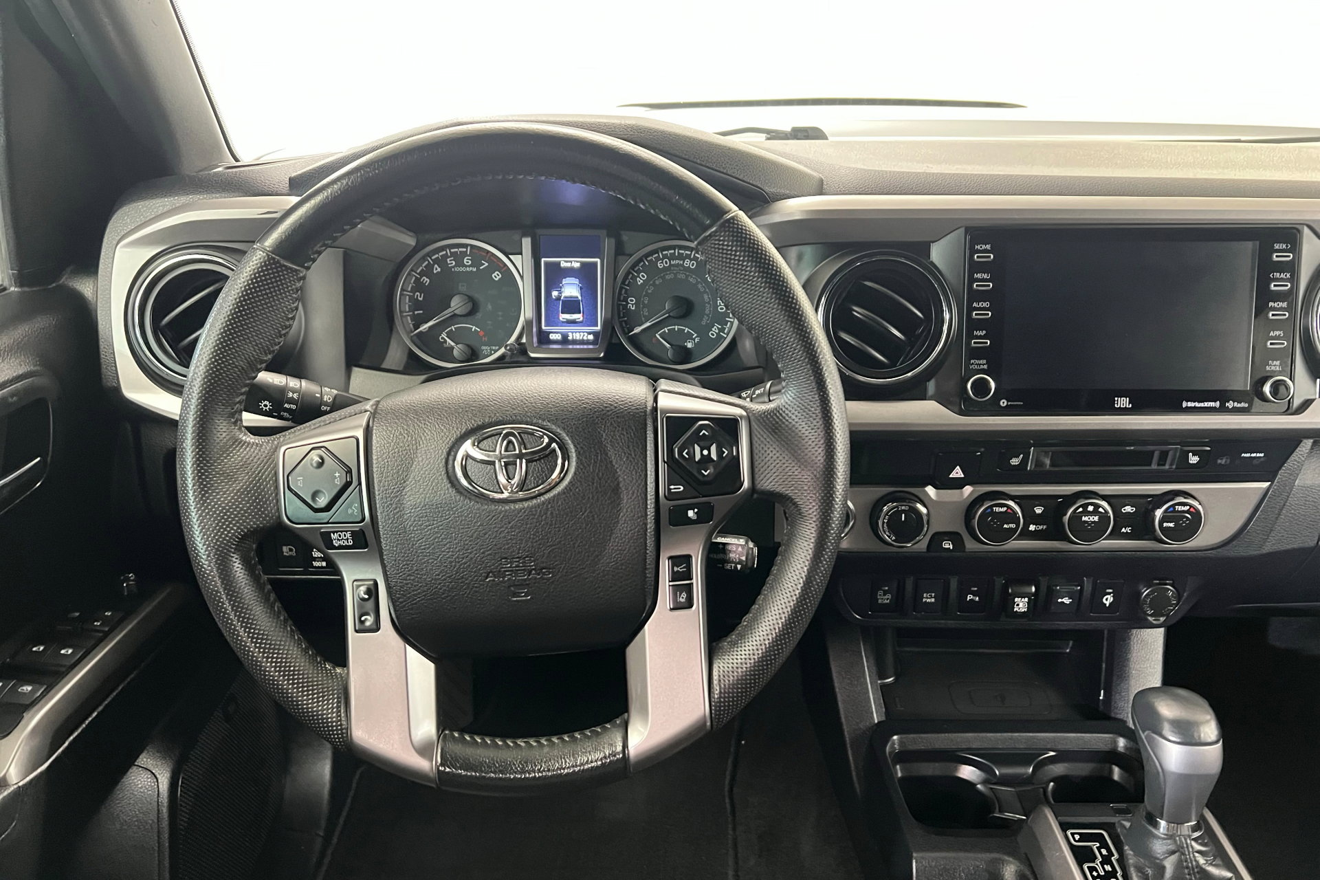 Used 2021 Toyota Tacoma Limited image 12
