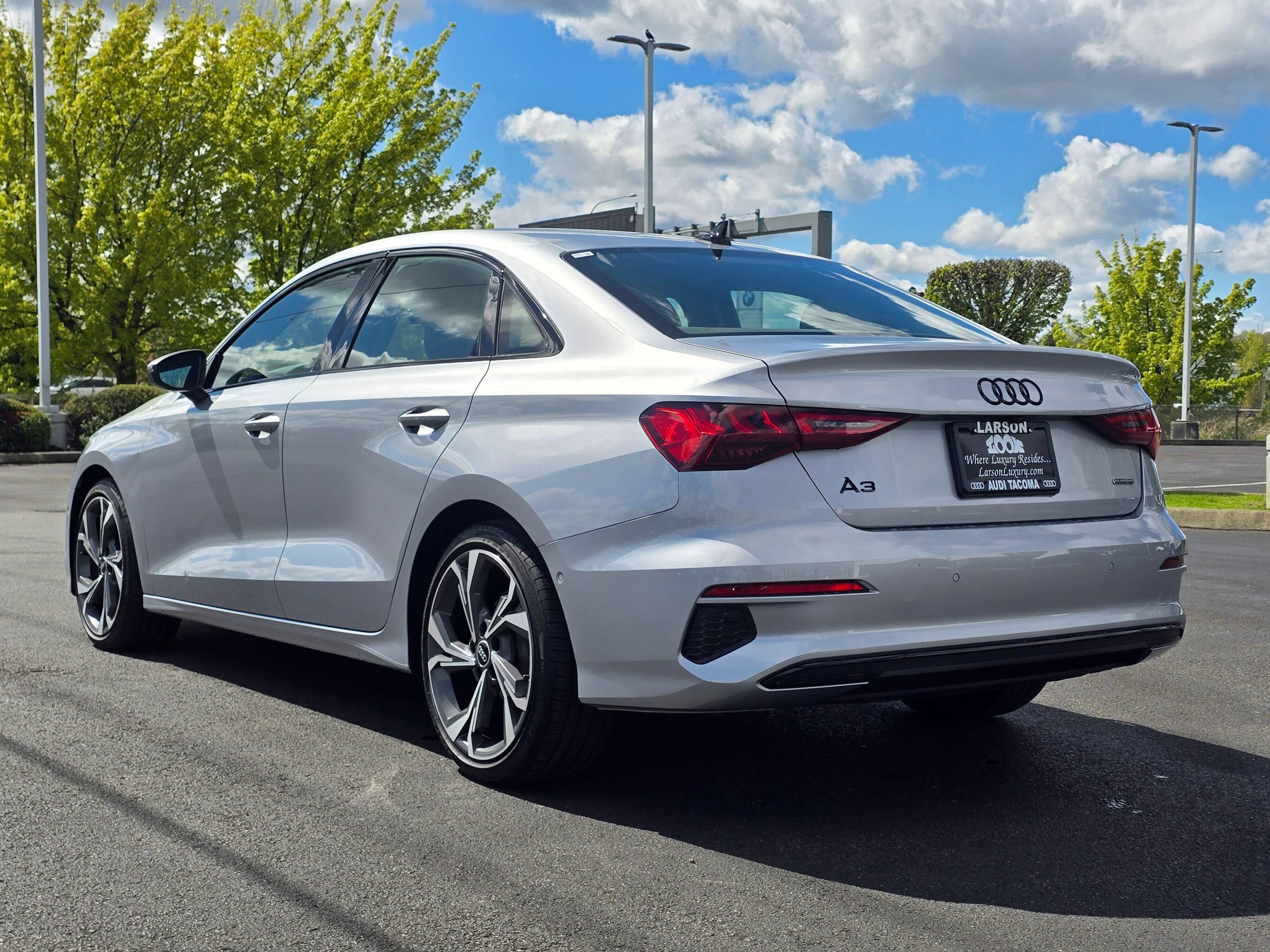 Used 2023 Audi A3 2.0T Premium Plus w/ Premium Plus Package AWD/4WD image 3