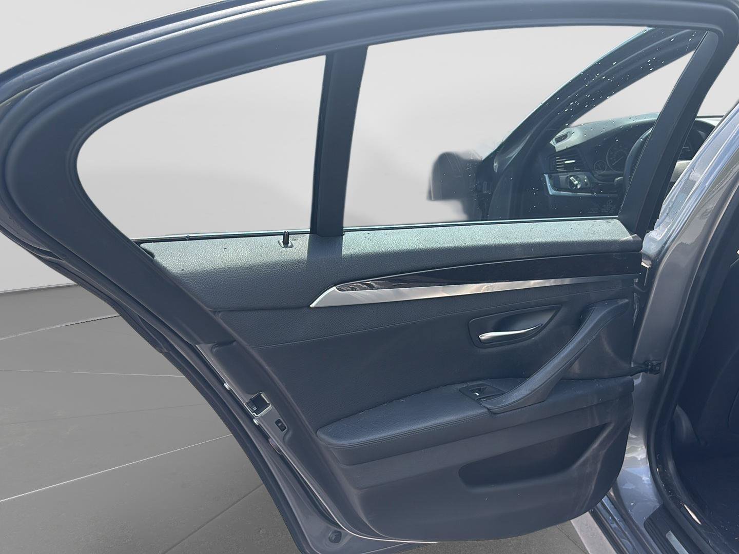 Used 2014 BMW 535i Sedan RWD image 12