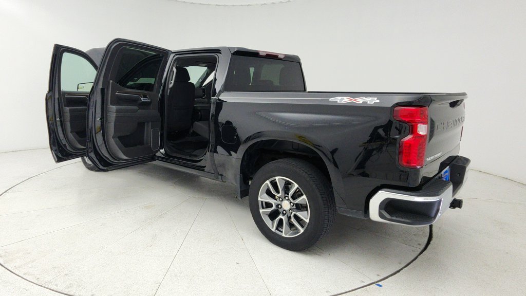 Certified 2023 Chevrolet Silverado 1500 LT AWD/4WD image 11