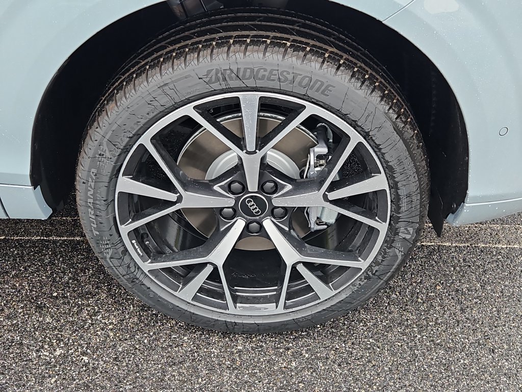 New 2026 Audi Q3 quattro 2.0T AWD/4WD image 4
