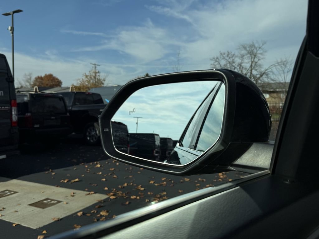 Used 2023 Volkswagen Atlas Cross Sport SE image 13