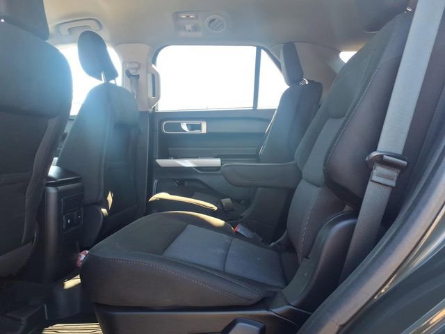Used 2024 Ford Explorer XLT image 12