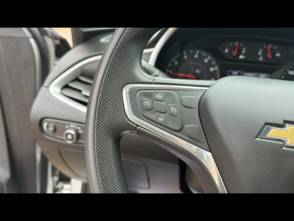 Used 2022 Chevrolet Malibu LT FWD image 13