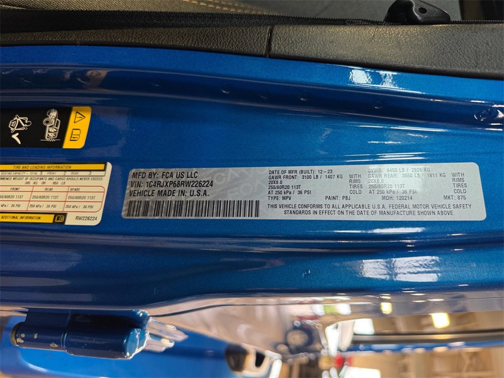 Used 2024 Jeep Wrangler Unlimited Sahara image 31