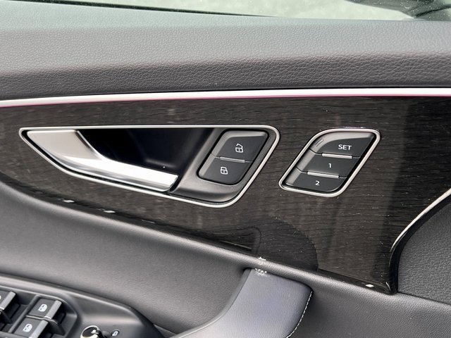 Certified 2025 Audi Q7 2.0T Premium Plus w/ Premium Plus Package image 36