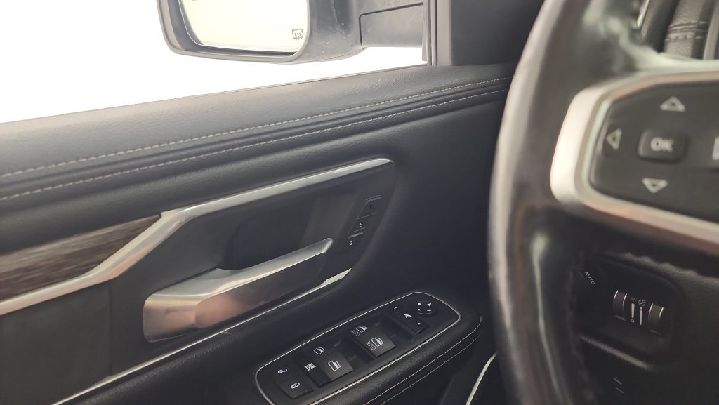 Used 2020 RAM 1500 Laramie AWD/4WD image 22