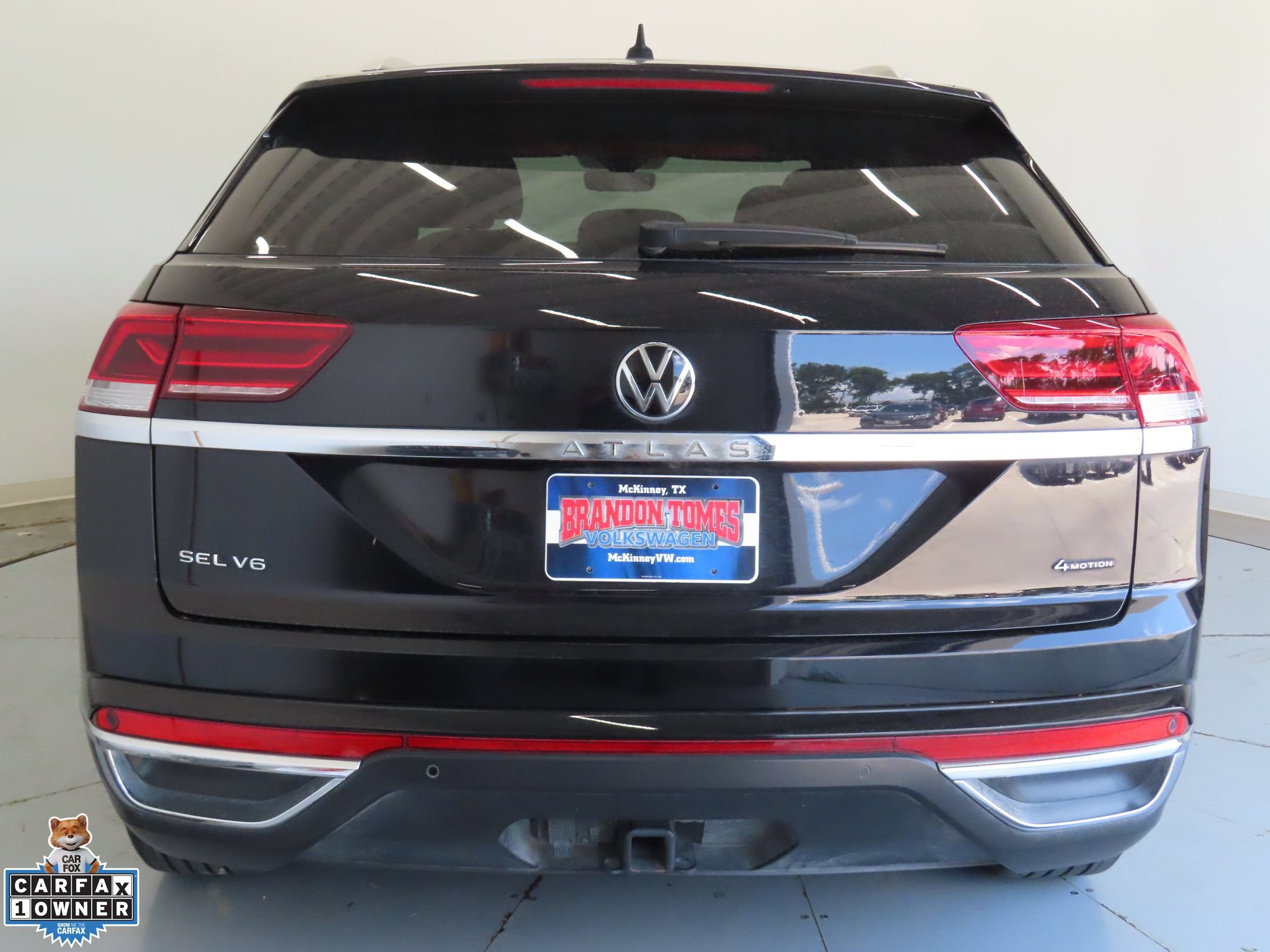 Certified 2023 Volkswagen Atlas Cross Sport SEL AWD/4WD image 4