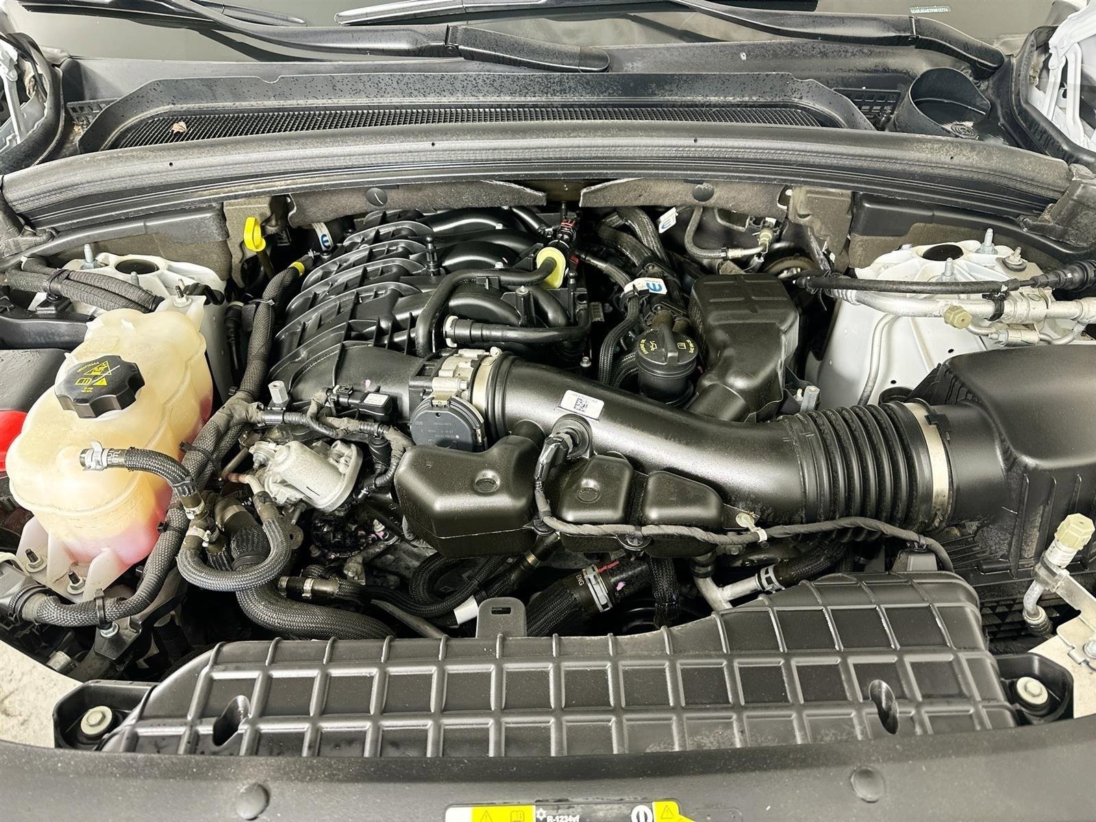 Used 2023 Jeep Grand Cherokee L Laredo image 37