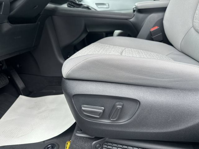 New 2026 Toyota Sienna LE AWD/4WD image 16
