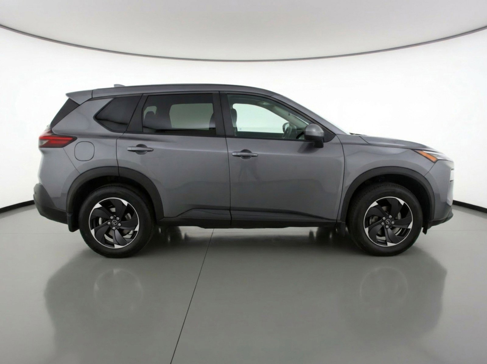 Used 2025 Nissan Rogue SV image 11