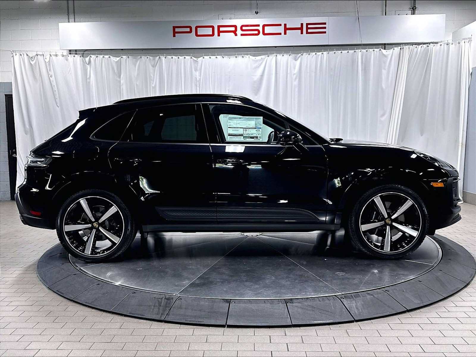 New 2026 Porsche Macan AWD/4WD image 8