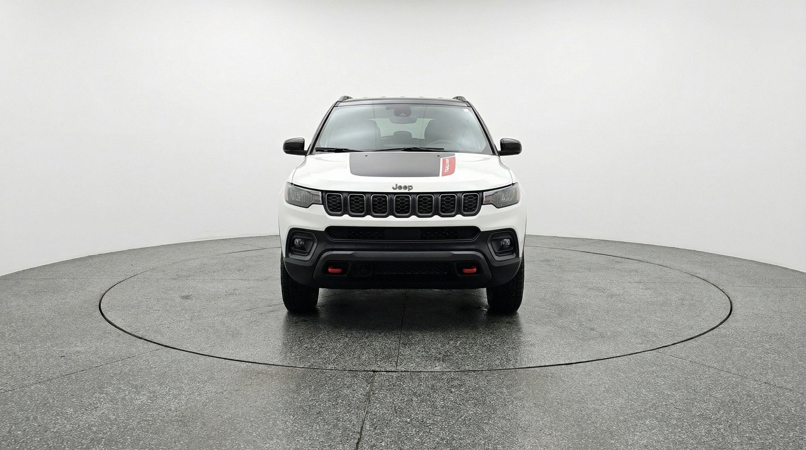 Used 2025 Jeep Compass Trailhawk AWD/4WD image 2