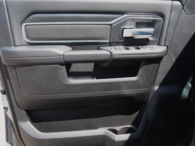 New 2026 RAM 4500 4x4 Crew Cab DRW image 27